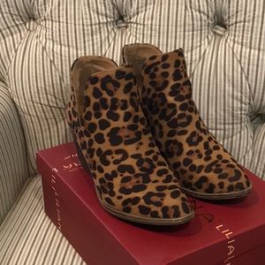 Liliana Leopard Booties Olivie-1 🐆